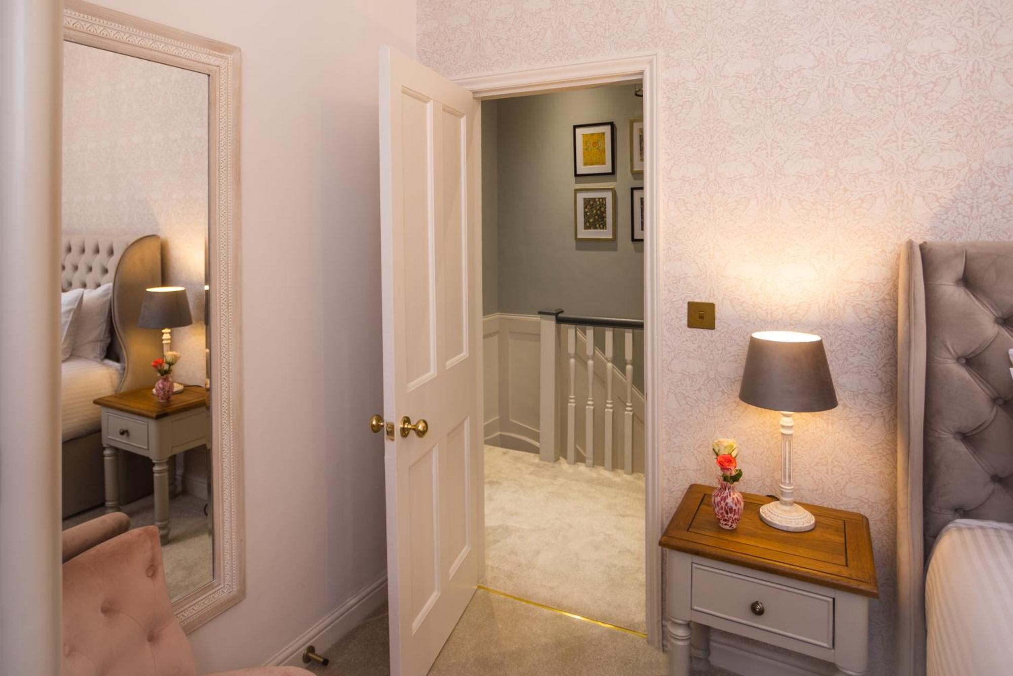 Historic City Centre Town House Chester Ngoại thất bức ảnh